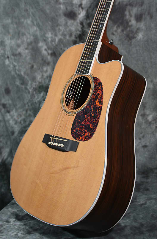Martin DC-16RGTE Dreadnought Cutaway AURA Tuner w/ OHSC