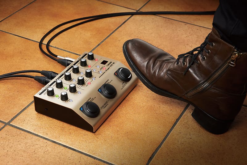 boss ve-8 acoustic singer effects processor pedal Boss VE-8 Acoustic Singer Effects Pedal – Mainstagemusic