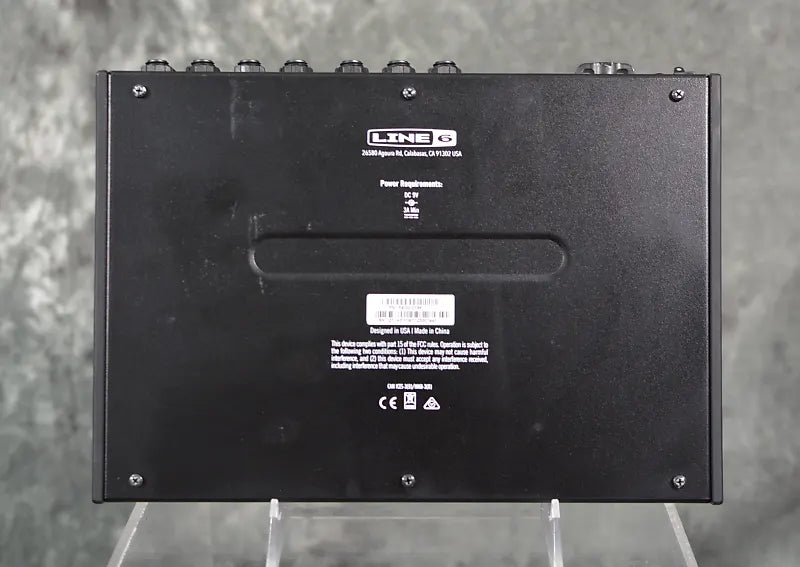 Line 6 HX Effects Multi-Effects Processor w/ Power Supply