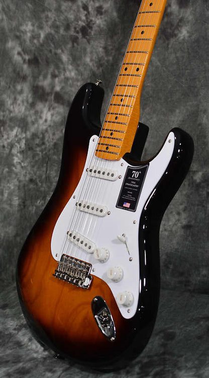 Fender 70TH Anniversary American Vintage II 1954 Stratocaster 2TS