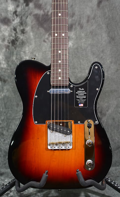 Fender American Professional Classic Telecaster 3-Color Sunburst
