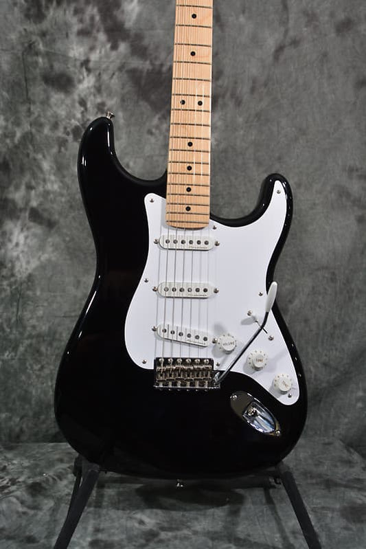 Fender Eric Clapton Artist Series Blackie Stratocaster w Noiseless Pickups & Tweed Hardshell Case