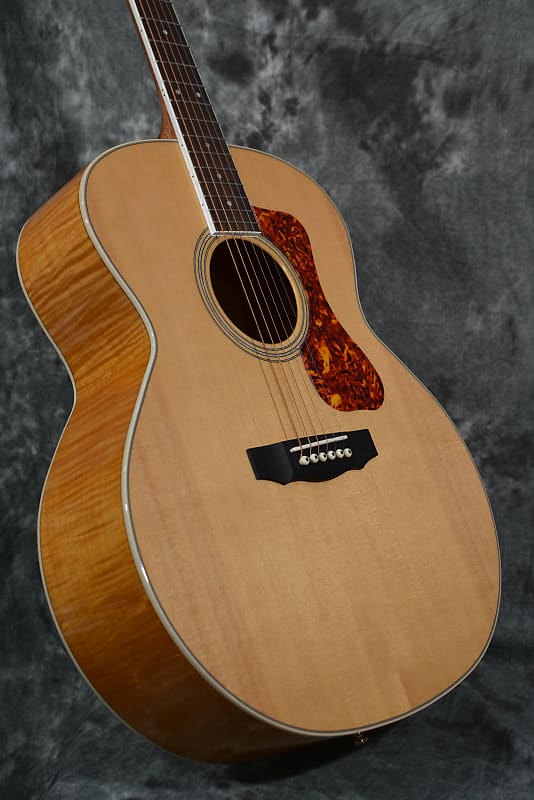Guild F250e Jumbo Monster Flamed Maple Acoustic Electric w Deluxe Hardshell Case