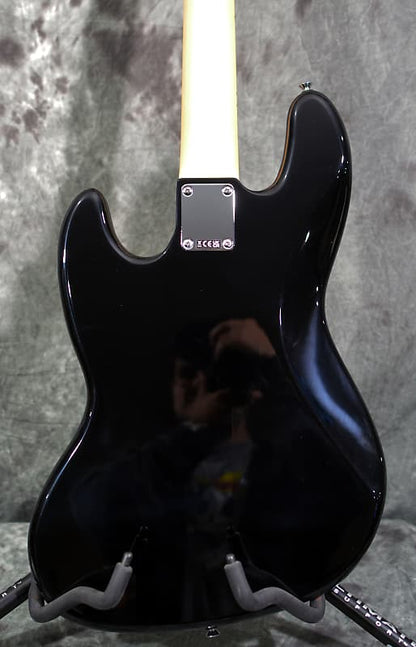 Fender Standard Jazz Bass Black 4-String