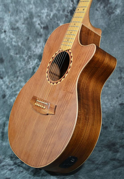 Cole Clark Angel 2 Grand Auditorium Redwood Blackwood