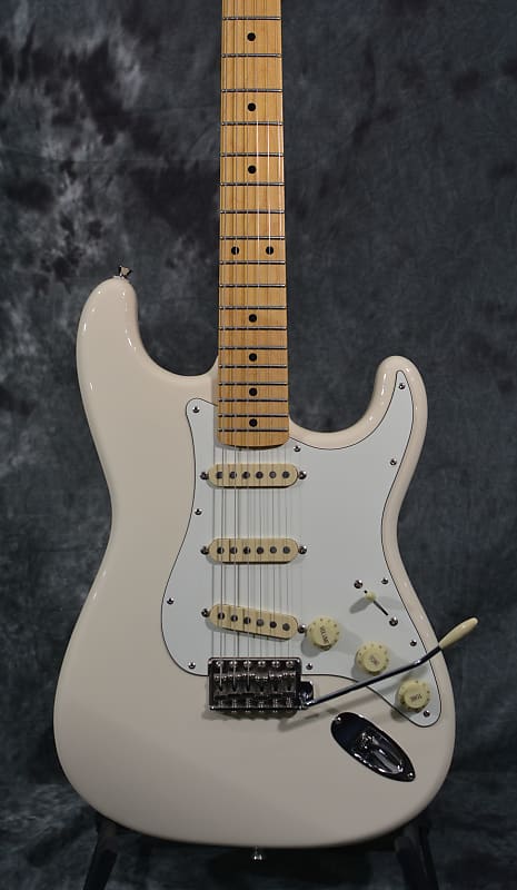 Fender JV Modified '60s Stratocaster Olympic White