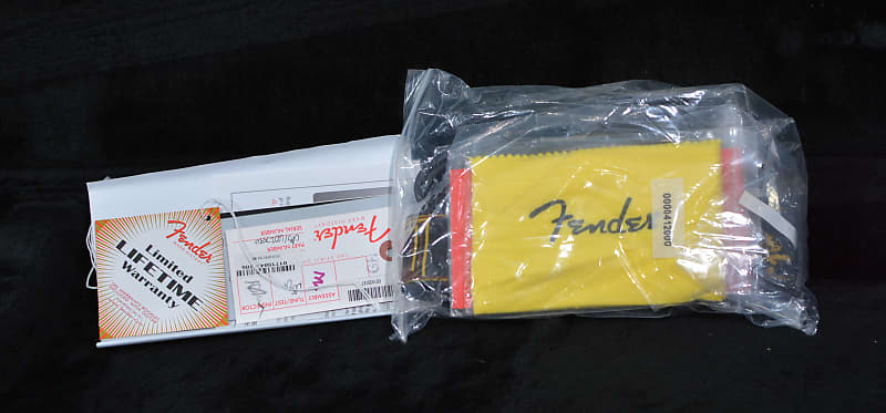 Fender 2016 American Limited Edition Offset Telecaster Olympic White