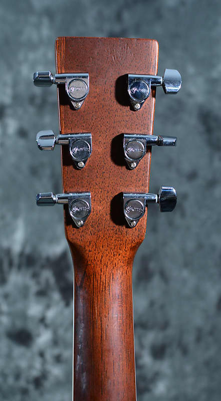 Martin DC-16RGTE Dreadnought Cutaway AURA Tuner w/ OHSC