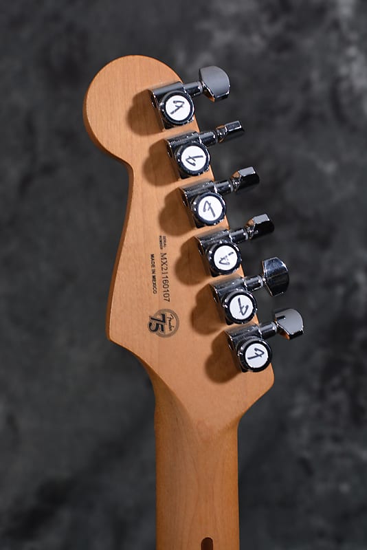 Fender Player Plus Stratocaster HSS 2021 Green Metallic