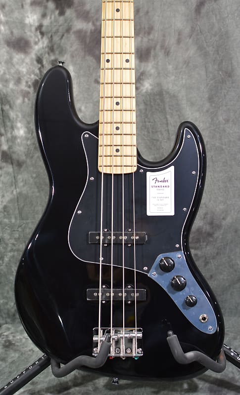 Fender Standard Jazz Bass Black 4-String