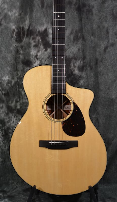Martin SC-18E Standard Series Mahogany, Sitka Top