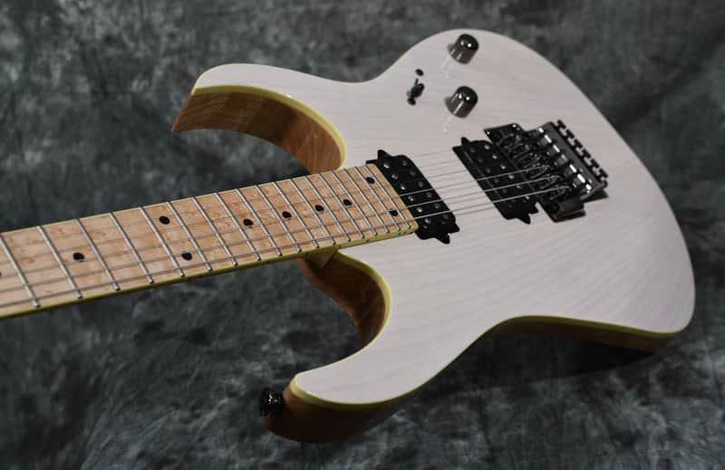Ibanez RG652AHM Prestige MIJ Antique White Blonde