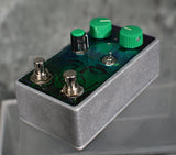 Retroactive Pedals Diving Bell Delay Echo w Faux Pitch Bending Button