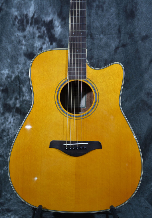 Yamaha FGC-TA Cutaway TransAcoustic Electric Vintage Tint