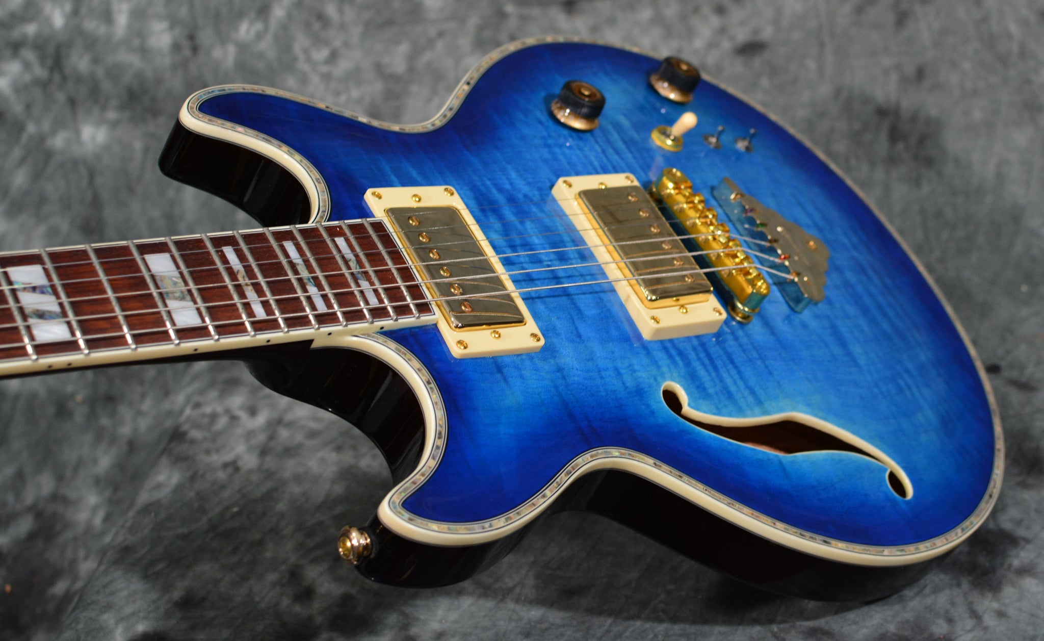 Ibanez AR520 AR520HFM Light Blue Burst – Mainstagemusic