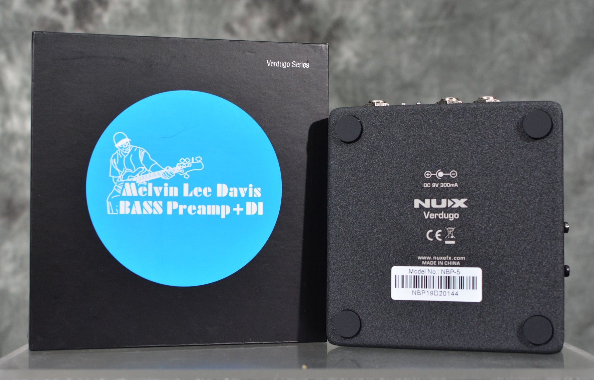 bass preamp pedal di NuX NBP-5 Melvin Lee Davis Preamp and DI Bass Pedal – Mainstagemusic