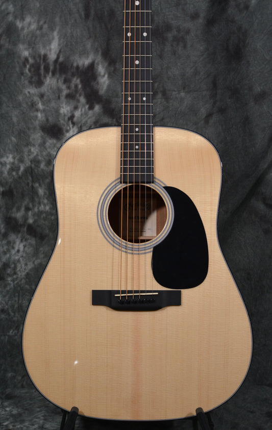 Martin D-12 Sitka Spruce Top Solid Wood Dreadnought Limited Edition