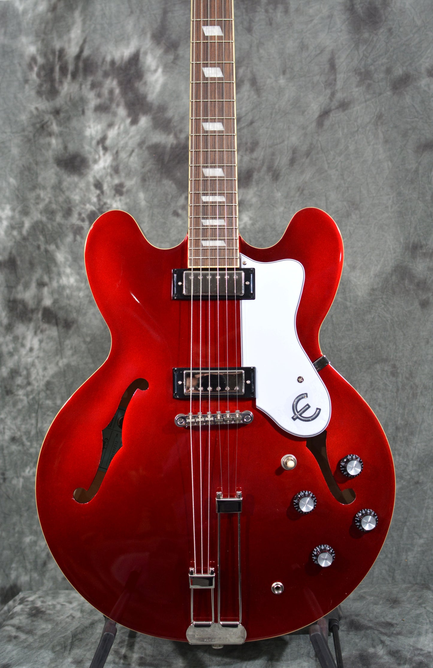 Epiphone Riviera Sparkling Burgundy