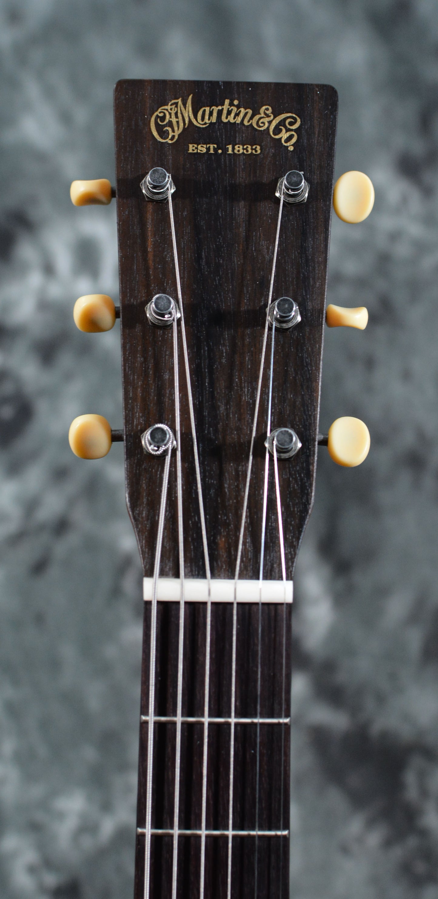 Martin DSS-17 Whiskey Sunset Slope Shoulder Dreadnought w/ Deleuxe Gigbag