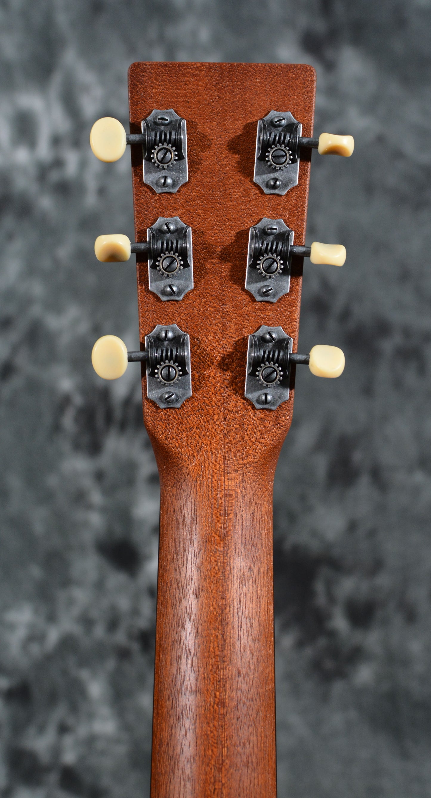 Martin DSS-17 Whiskey Sunset Slope Shoulder Dreadnought w/ Deleuxe Gigbag