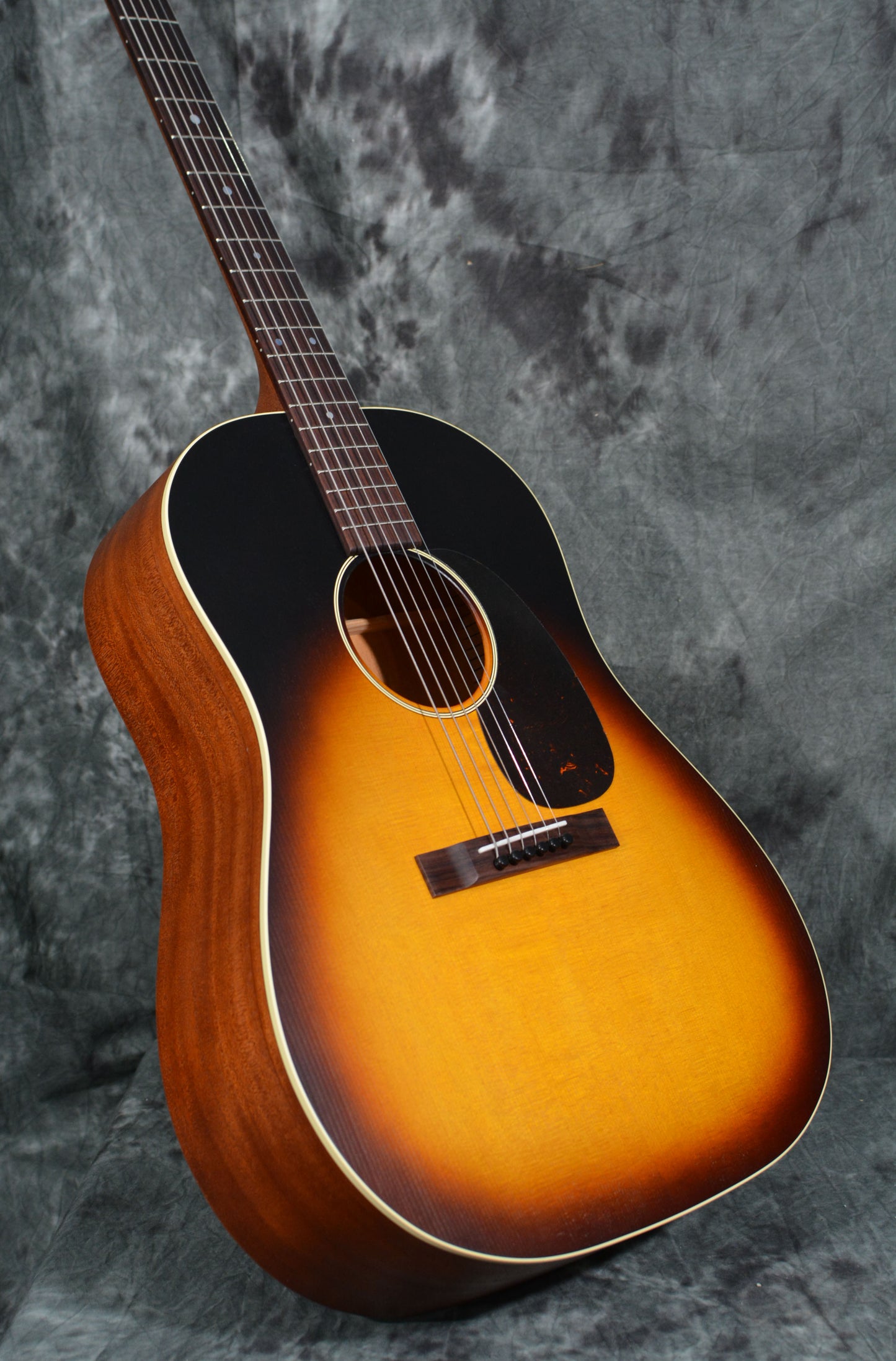 Martin DSS-17 Whiskey Sunset Slope Shoulder Dreadnought w/ Deleuxe Gigbag
