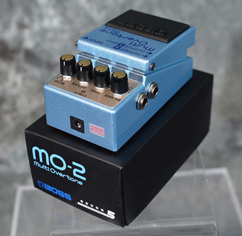 Boss MO-2 Multi Overtone Pedal Harmonic Processor