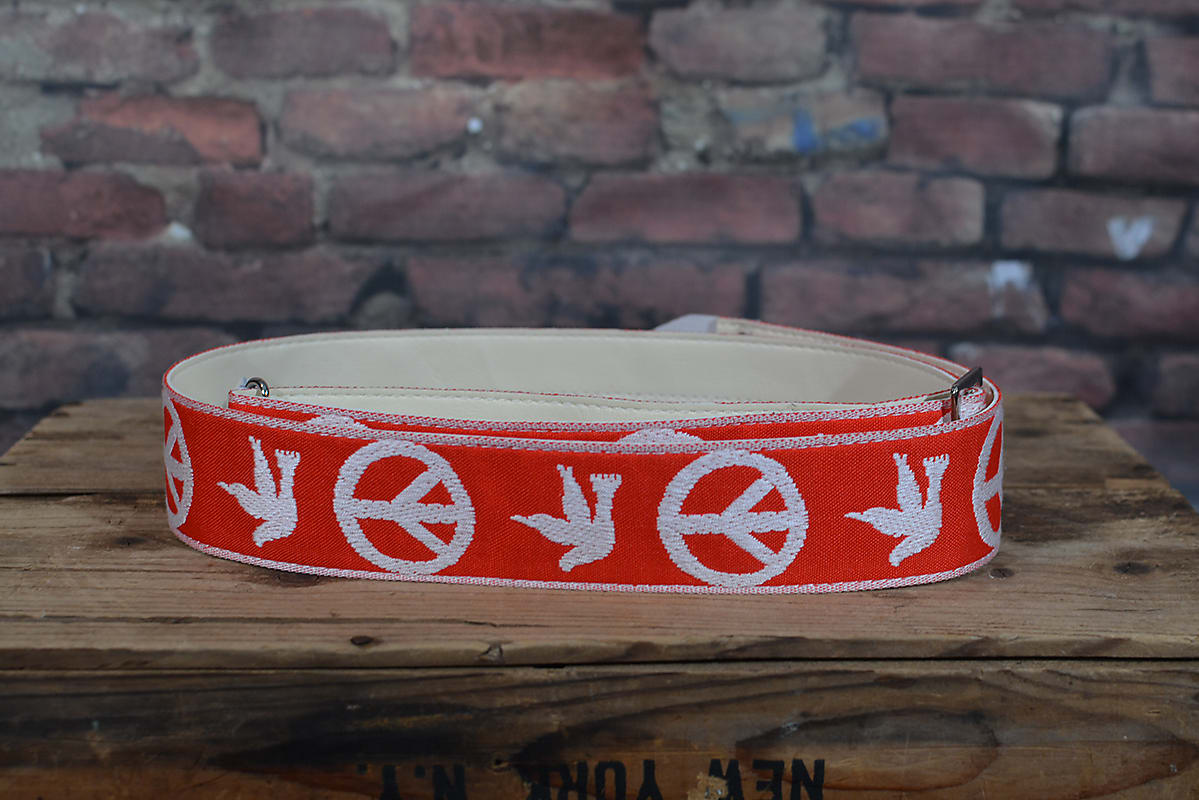 Ace Vintage Reissue Red/White Peace & Dove Neil Young Guitar Strap