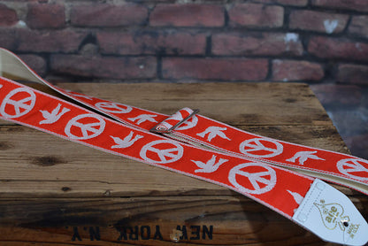Ace Vintage Reissue Red/White Peace & Dove Neil Young Guitar Strap