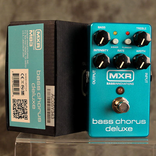 MXR M83 Bass Chorus Deluxe