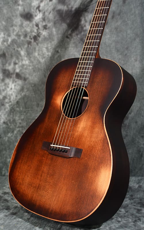 Martin 000-16 Streetmaster Adirondack Spruce Top Rosewood Back & Sides