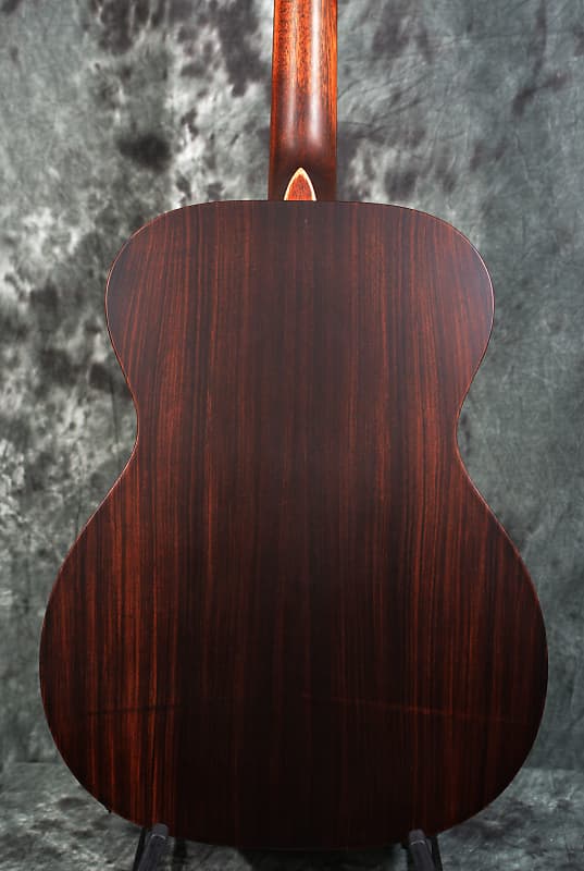 Martin 000-16 Streetmaster Adirondack Spruce Top Rosewood Back & Sides