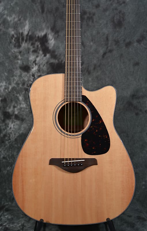 Yamaha FGX800C Dread Cutaway Acoustic Electric Natural