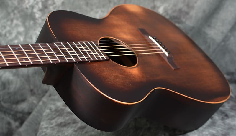 Martin 000-16 Streetmaster Adirondack Spruce Top Rosewood Back & Sides