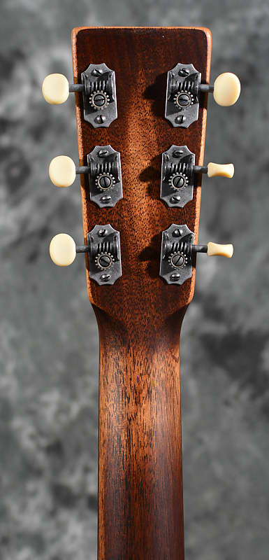 Martin 000-16 Streetmaster Adirondack Spruce Top Rosewood Back & Sides