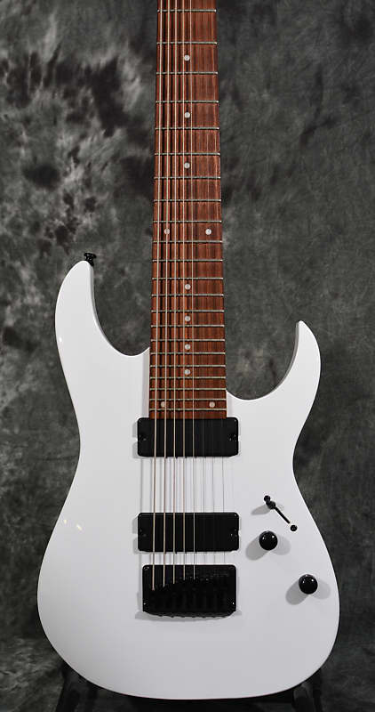 Ibanez RG8 Standard 8-String Electric