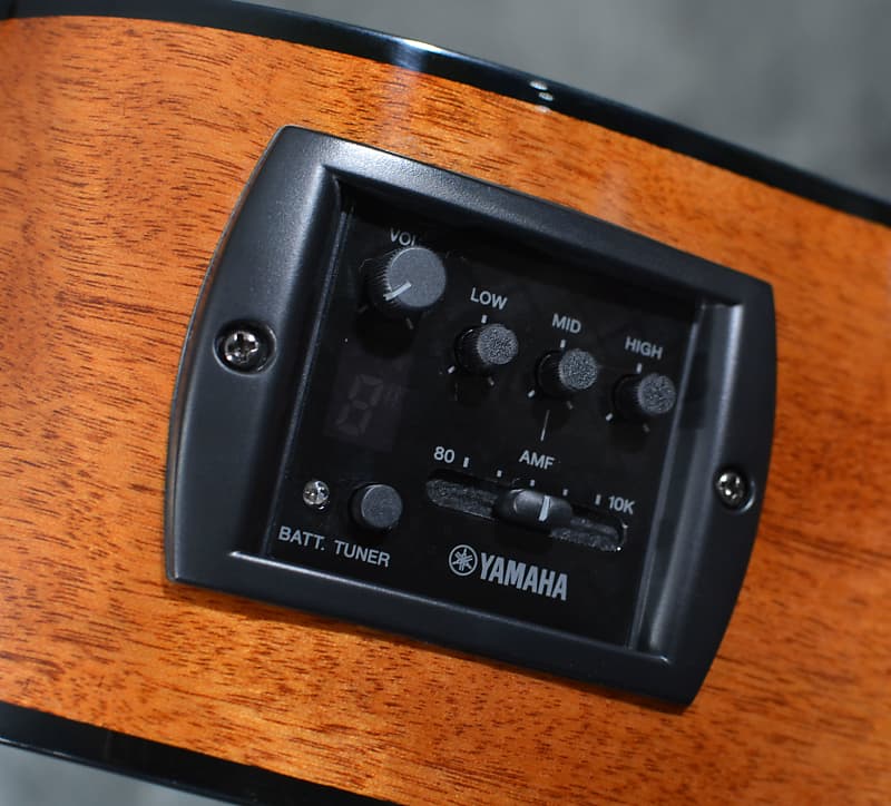 Yamaha FGX800C Dread Cutaway Acoustic Electric Natural
